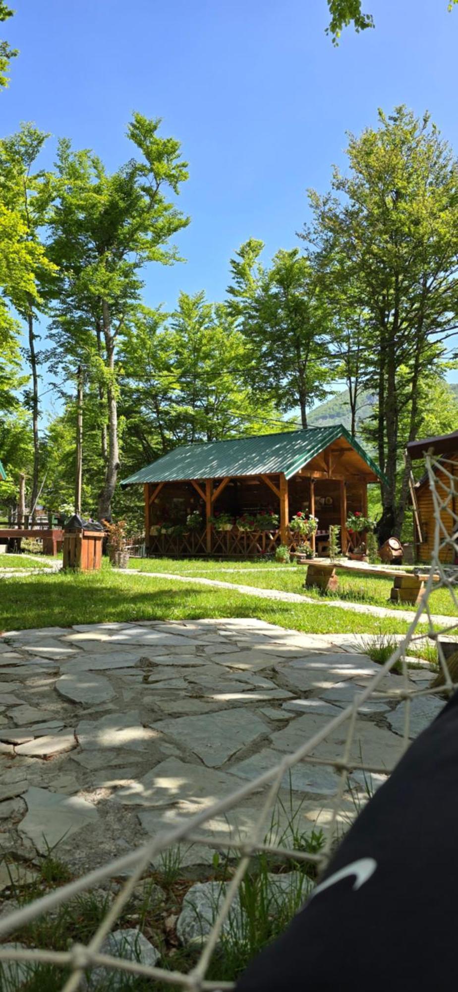 Bungalows Prokletije Gusinje 外观 照片