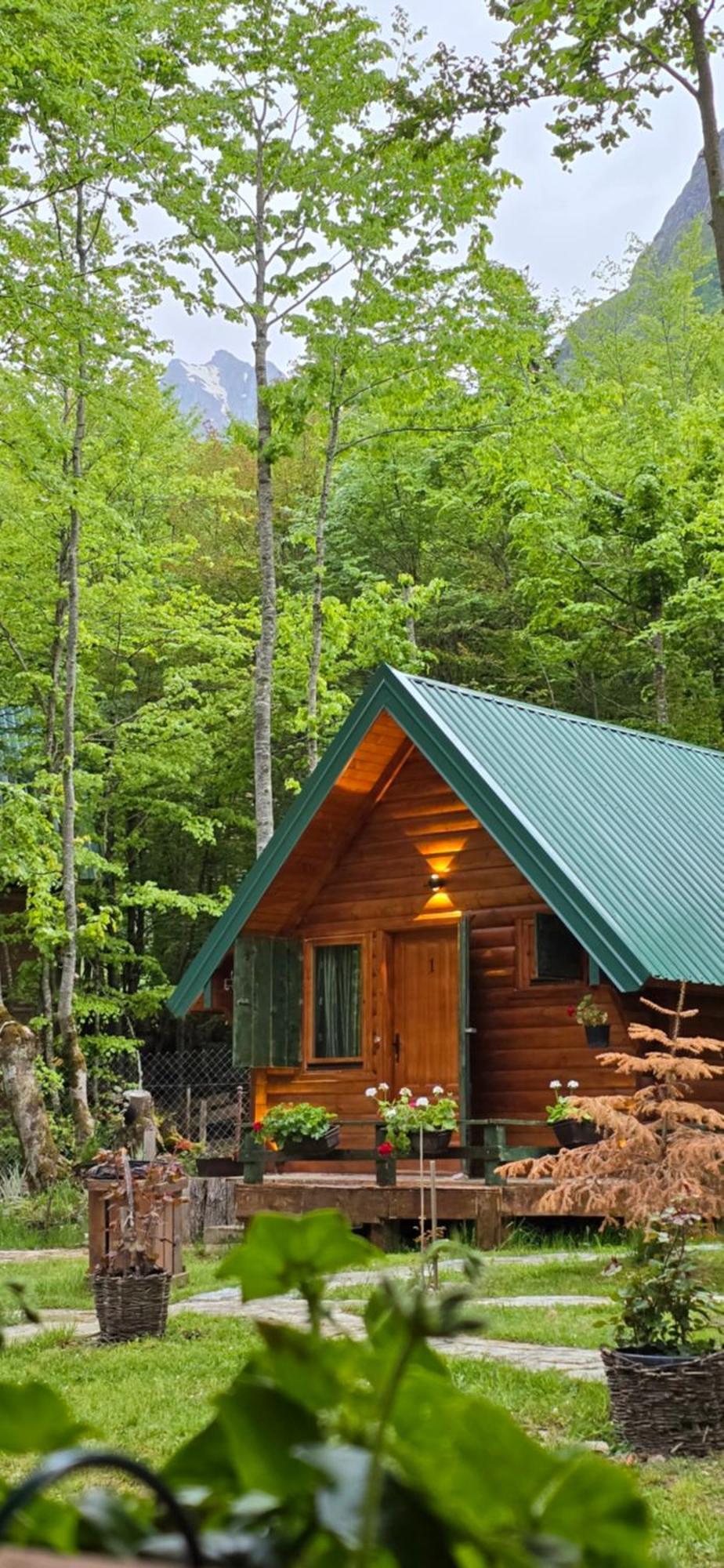 Bungalows Prokletije Gusinje 外观 照片