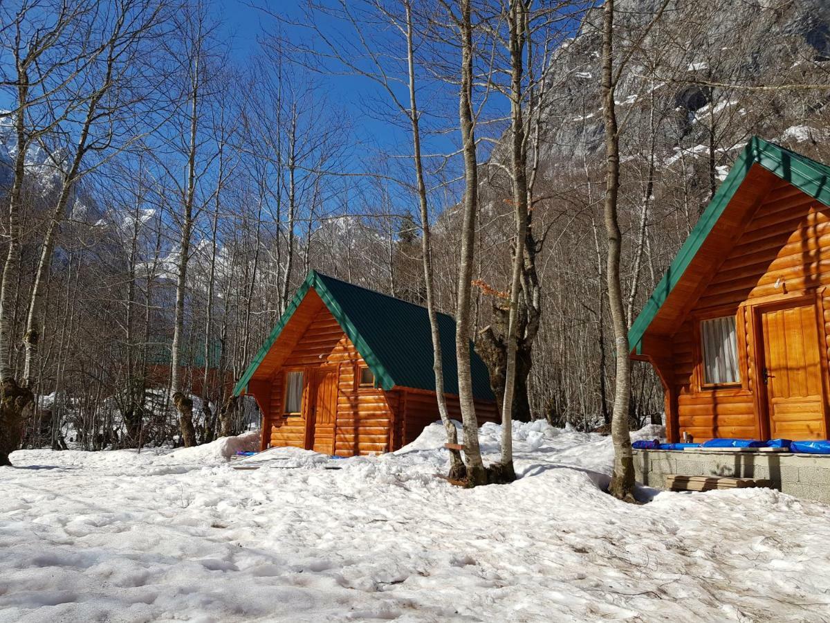 Bungalows Prokletije Gusinje 外观 照片